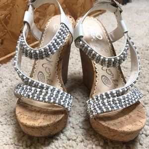 Naughty Monkey White Wedge